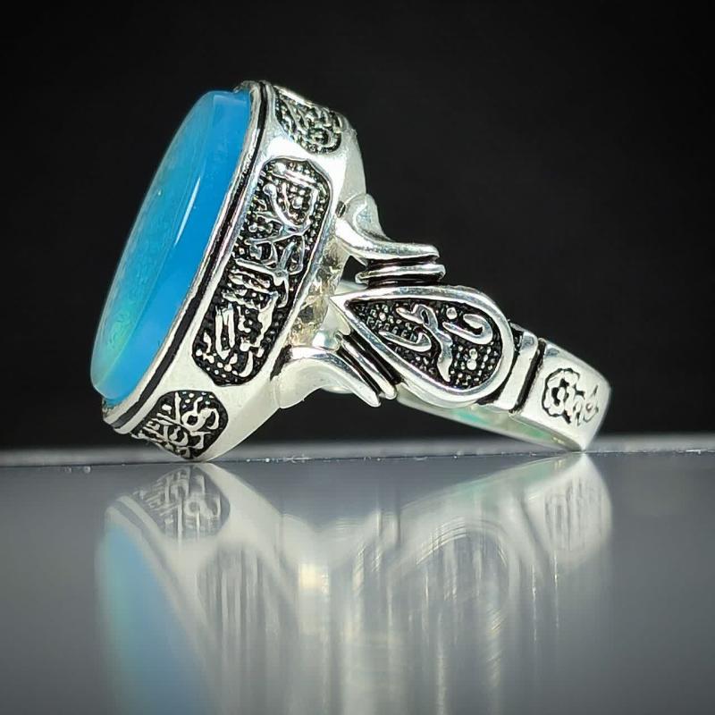 انگشتر عقیق آبی با حکاکی "یا بقیة الله" و رکاب چهار سلام؛ نماد انتظار و آرامش کد 2144