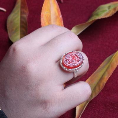 خرید انگشتر نقره زنانه عقیق سرخ با حکاکی "یا اباعبدالله" (ع)؛ نشان عشق و ارادت کد 2074