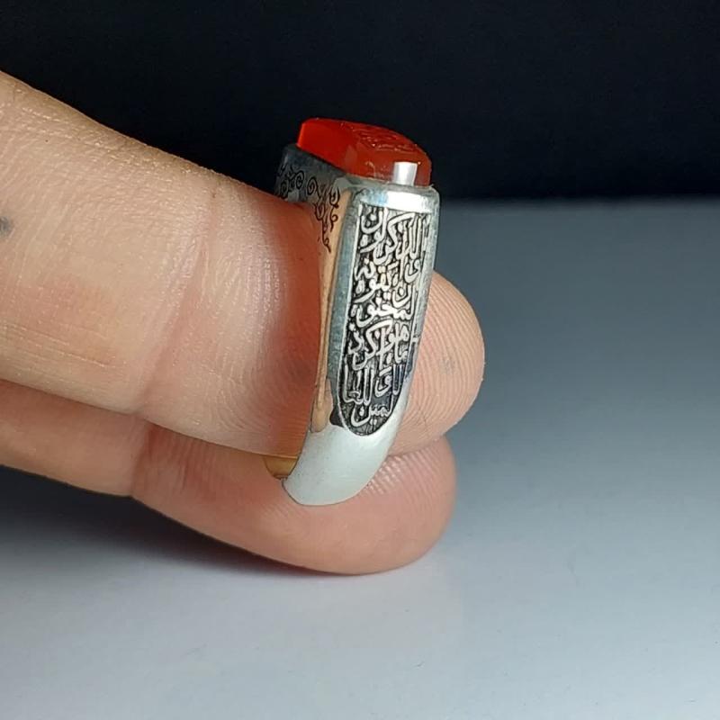 خرید انگشتر عقیق پرتقالی خطی با حکاکی یا‌حسین (ع)؛ طرح کپسولی خاص کد 1873