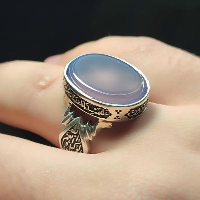 انگشتر نقره باسنگ عقیق سوسنی ذکر روی رکاب ( آیه جهت محافظت) ذکر بغل رکاب (حسبناالله ونعم الوکیل ) و ( نعم المولا ونعم انصیر) کد 2333